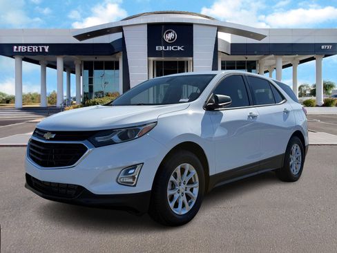 Used 2018 Chevrolet Equinox LS image 7
