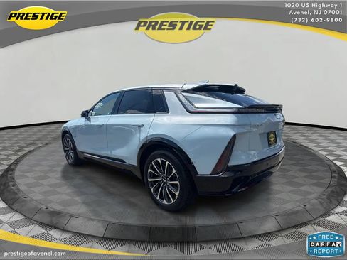 Used 2024 Cadillac Lyriq Sport AWD/4WD image 7