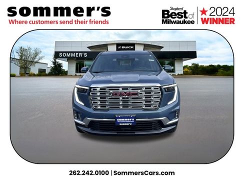 New 2026 GMC Acadia Denali w/ Super Cruise Package image 2