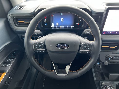 Used 2025 Ford Maverick Tremor image 24