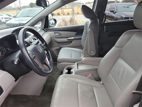 Used 2016 Honda Odyssey SE image 17
