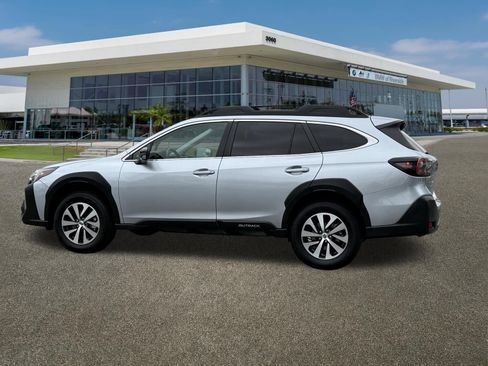 Used 2024 Subaru Outback Premium AWD/4WD image 7