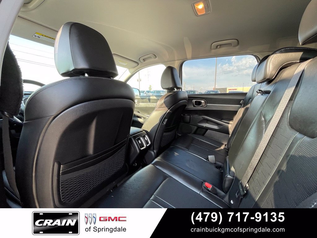 Used 2025 Kia Sorento S AWD/4WD image 27