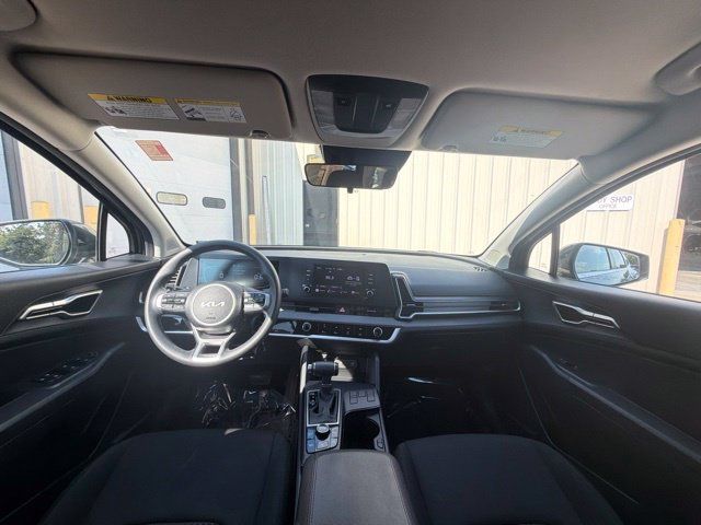 Used 2024 Kia Sportage LX FWD image 16