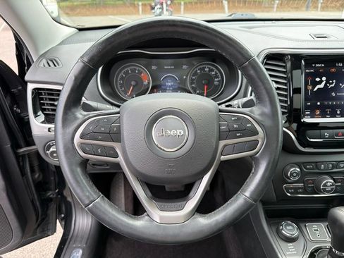 Used 2019 Jeep Cherokee Limited w/ Trailer Tow Group AWD/4WD image 16
