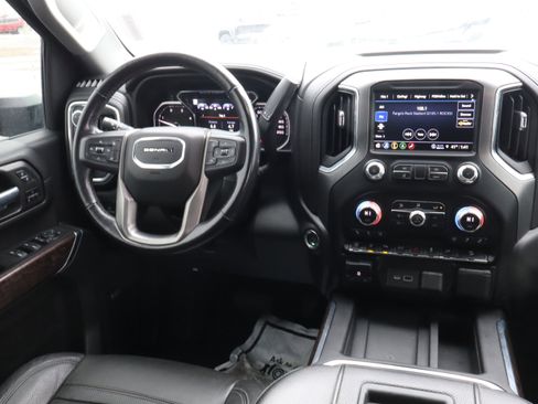 Used 2021 GMC Sierra 2500 Denali w/ Denali Ultimate Package image 18