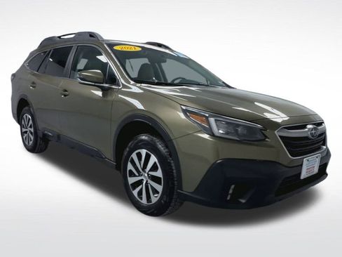 Used 2021 Subaru Outback Premium image 16
