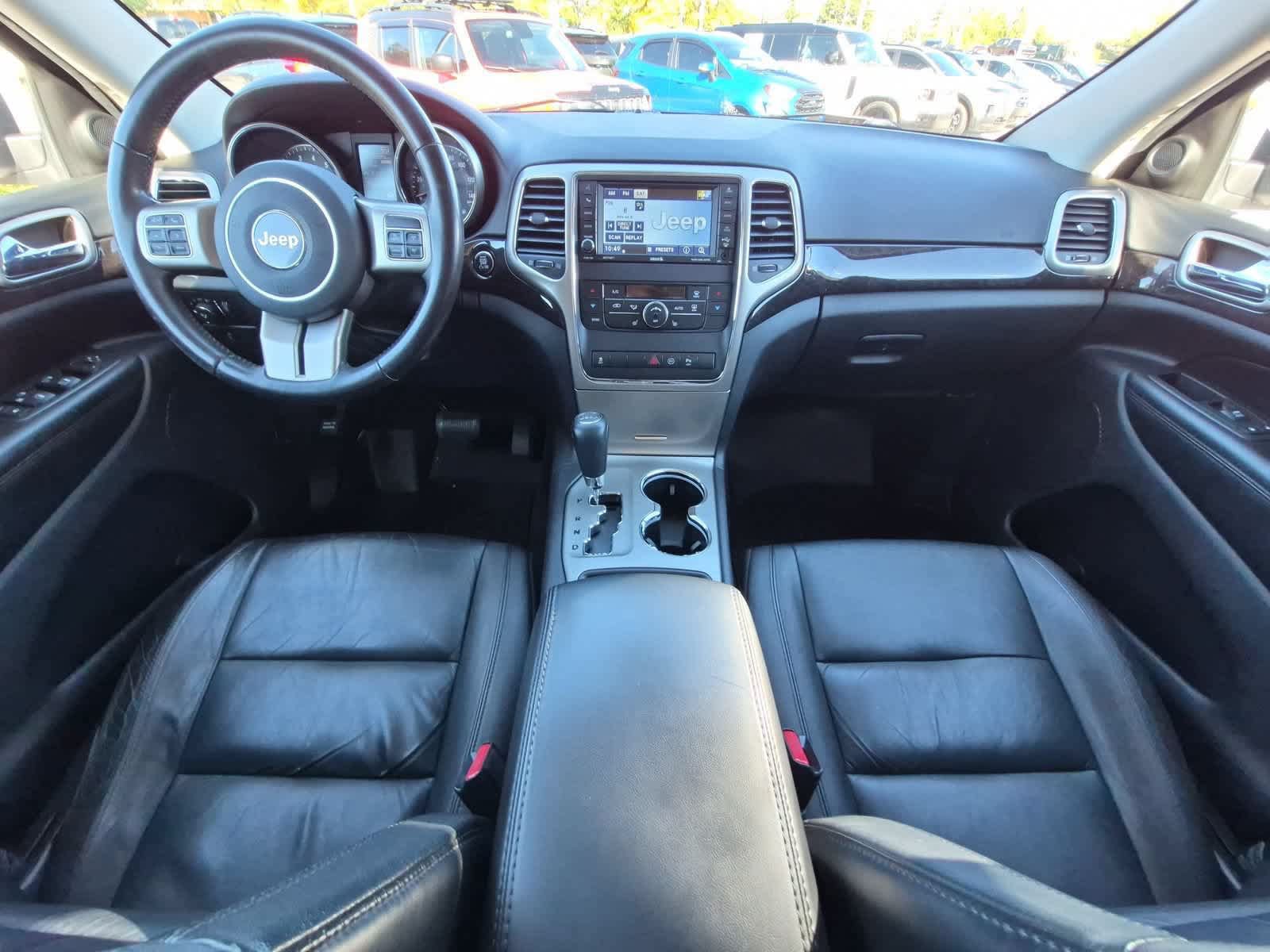 Used 2012 Jeep Grand Cherokee Laredo AWD/4WD image 15