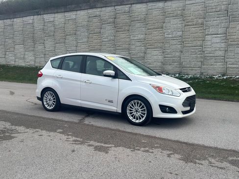 Used 2015 Ford C-MAX Energi SEL w/ Equipment Group 301A FWD image 9