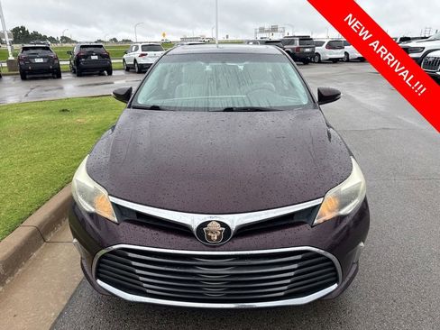 Used 2016 Toyota Avalon XLE Premium FWD image 2