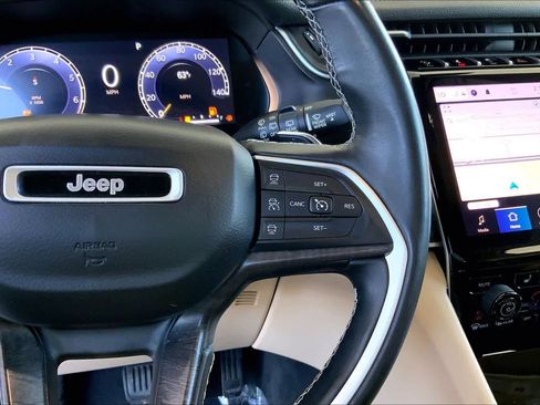 Used 2021 Jeep Grand Cherokee L Limited image 25