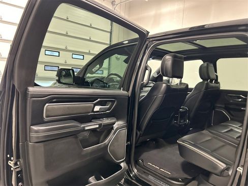 Used 2022 RAM 1500 Laramie image 33
