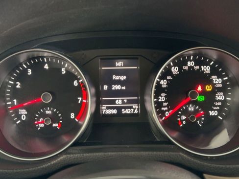 Used 2017 Volkswagen Passat 1.8T SE w/ SE Lighting Package image 20