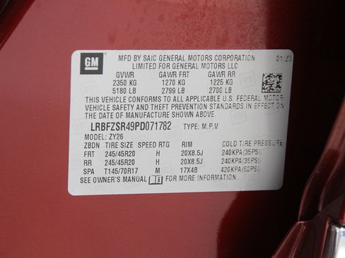 Used 2023 Buick Envision Avenir image 24