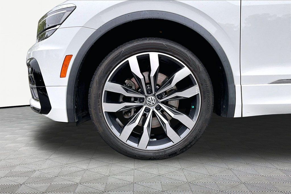 Used 2020 Volkswagen Tiguan SEL Premium R-Line AWD/4WD image 22