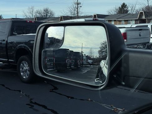 Used 2024 RAM 1500 Big Horn image 16