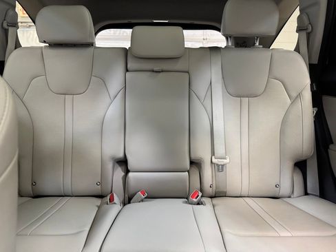 Used 2025 Kia Sorento S w/ Panoramic Sunroof Package FWD image 14