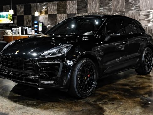 Used 2017 Porsche Macan GTS AWD/4WD image 7