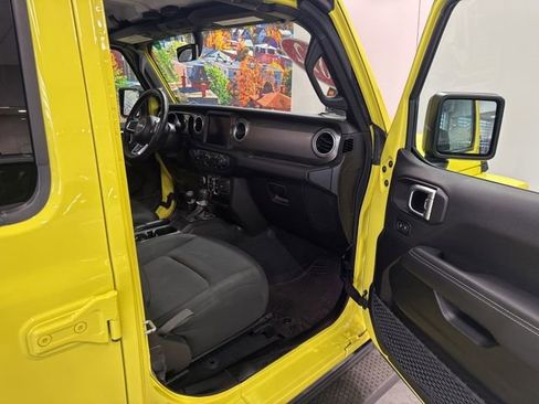 Used 2022 Jeep Wrangler Unlimited Sahara w/ Cold Weather Group image 51