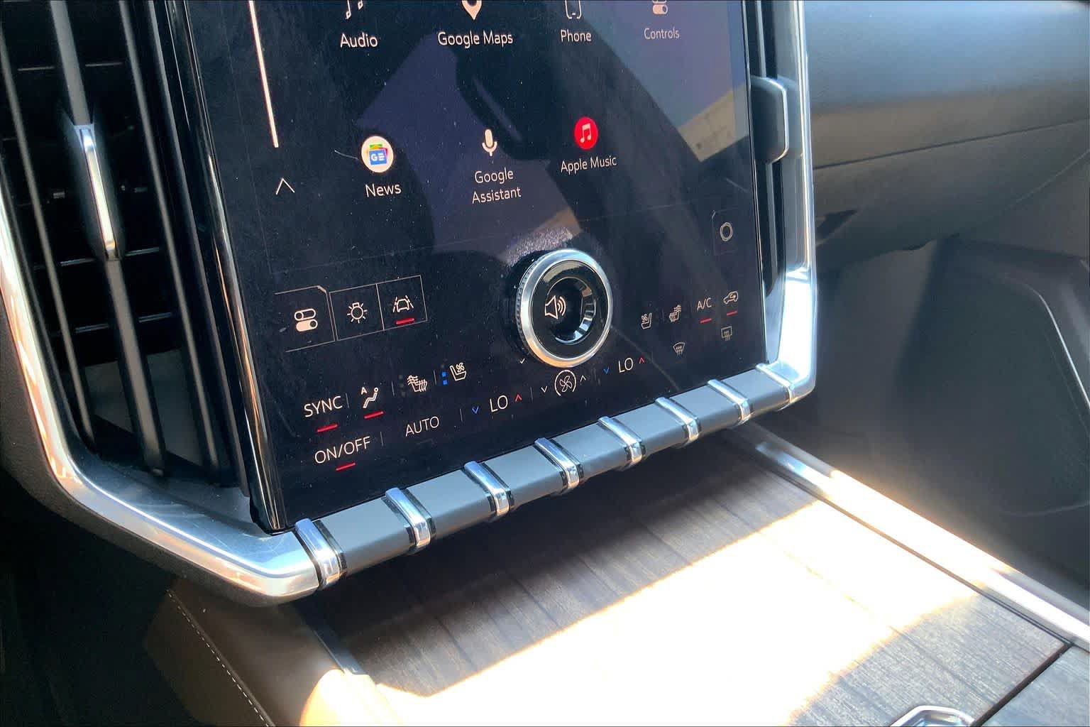 Certified 2026 GMC Acadia Denali Ultimate w/ LPO, Floor Liner Package FWD image 34