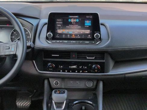 Certified 2023 Nissan Rogue SV FWD image 18