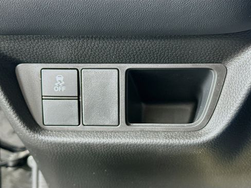 Used 2023 Honda HR-V LX image 16