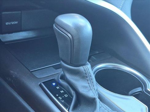 Used 2024 Toyota Camry SE w/ Convenience Package FWD image 8
