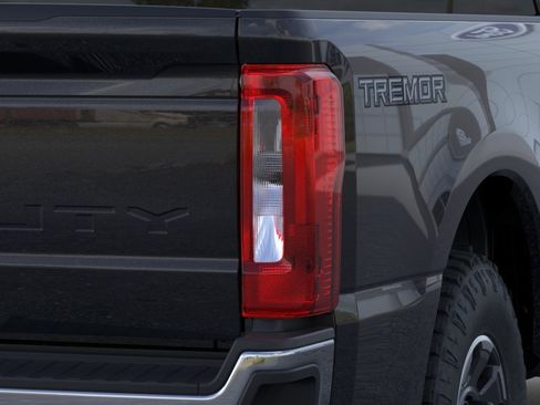 New 2026 Ford F250 XLT w/ Tremor Off-Road Package AWD/4WD image 23
