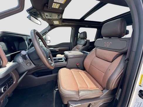 New 2026 Ford F250 4x4 Crew Cab Super Duty image 15
