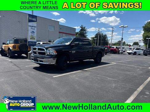Used 2019 RAM 1500 Classic SLT AWD/4WD image 1