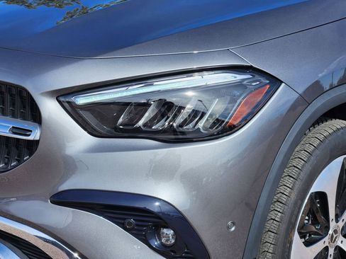 New 2025 Mercedes-Benz GLA 250 4MATIC image 8