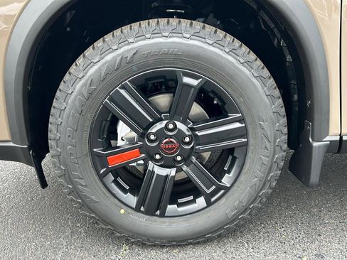 New 2026 Nissan Rogue SV image 10