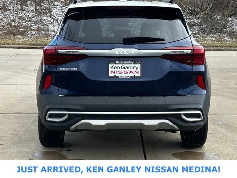 Used 2023 Kia Seltos S image 4