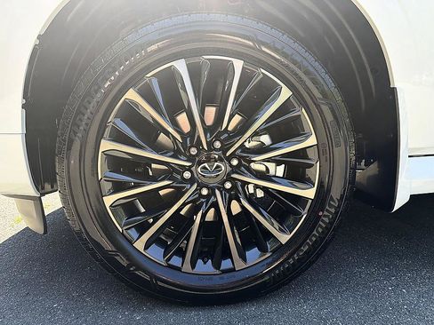 New 2026 INFINITI QX80 Autograph AWD/4WD image 8