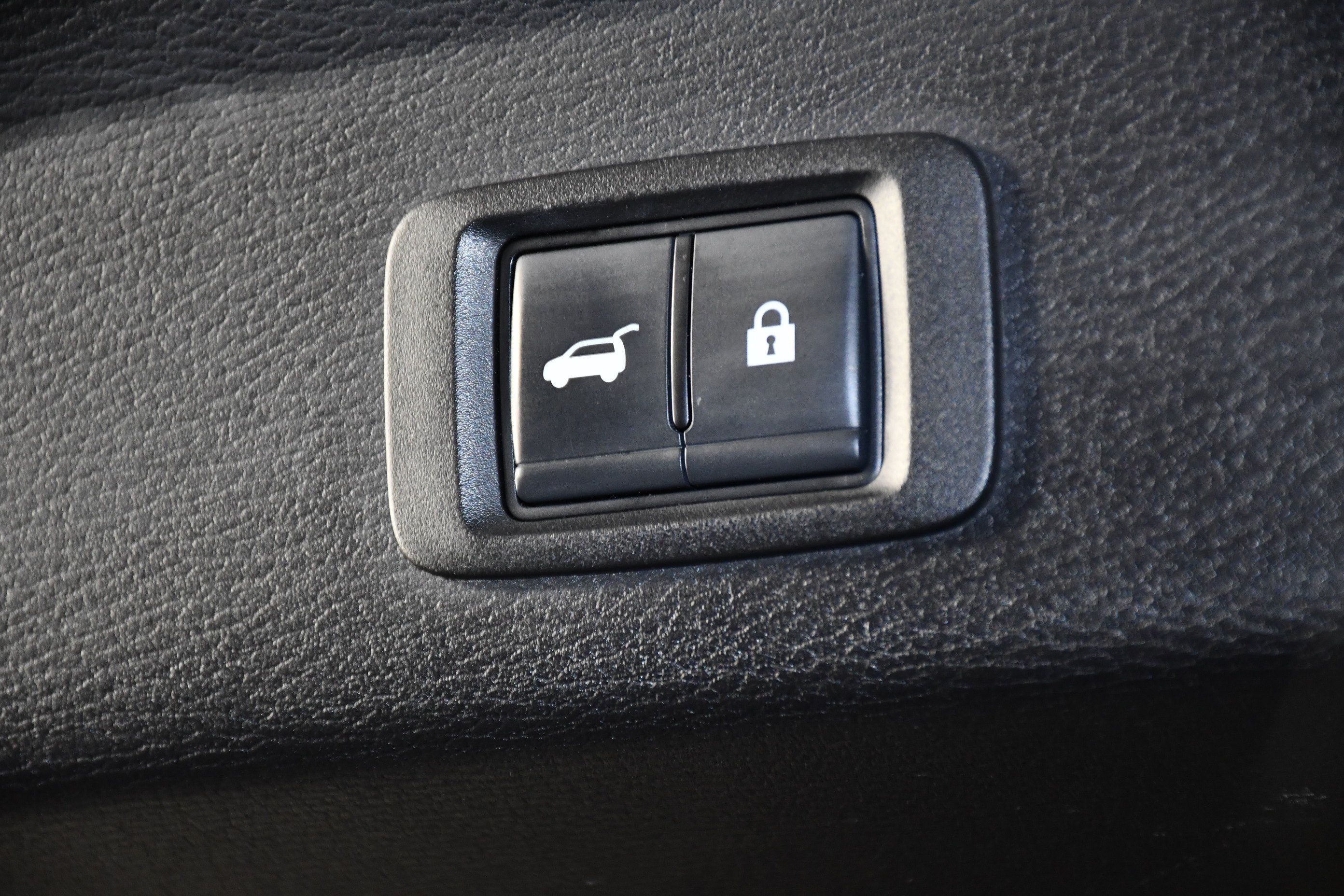 Used 2024 Mitsubishi Outlander SEL AWD/4WD image 50