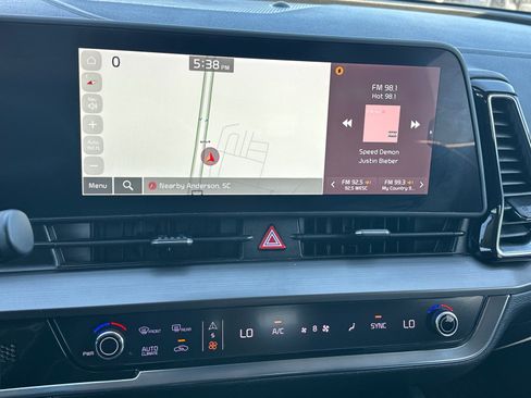 Used 2023 Kia Sportage EX FWD image 12