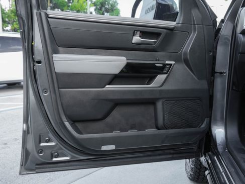 Used 2024 Toyota Tundra Limited image 31