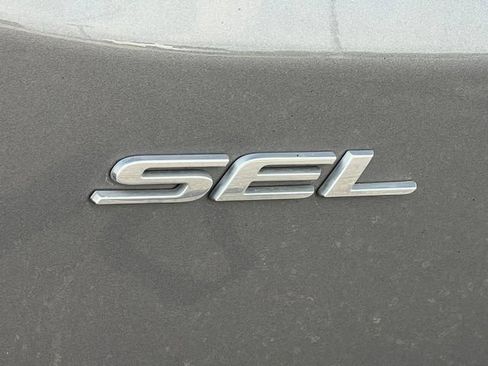 Used 2023 Ford Edge SEL w/ Convenience Package AWD/4WD image 8