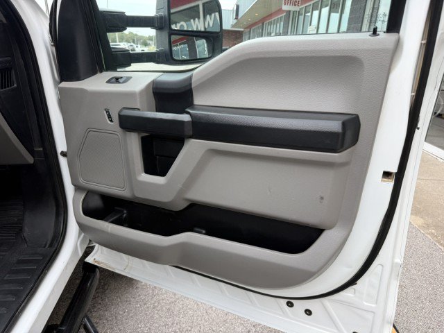 Used 2018 Ford F550 4x4 Crew Cab Super Duty image 22