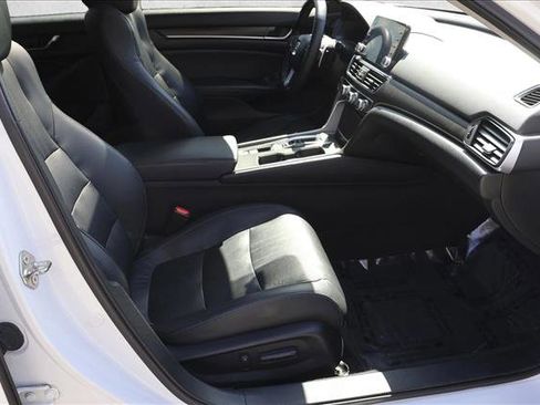 Used 2018 Honda Accord EX-L image 28