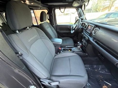 Used 2021 Jeep Wrangler Unlimited Sahara AWD/4WD image 22