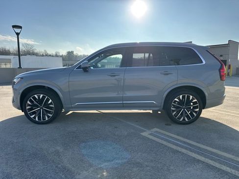 Certified 2025 Volvo XC90 B5 Plus image 5