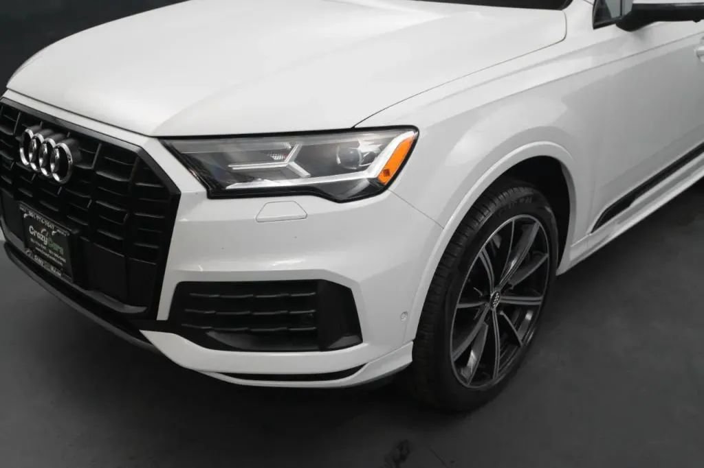Used 2021 Audi Q7 3.0T Premium Plus w/ Premium Plus Package AWD/4WD image 8