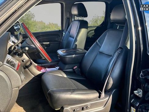 Used 2013 Cadillac Escalade EXT Premium AWD/4WD image 25