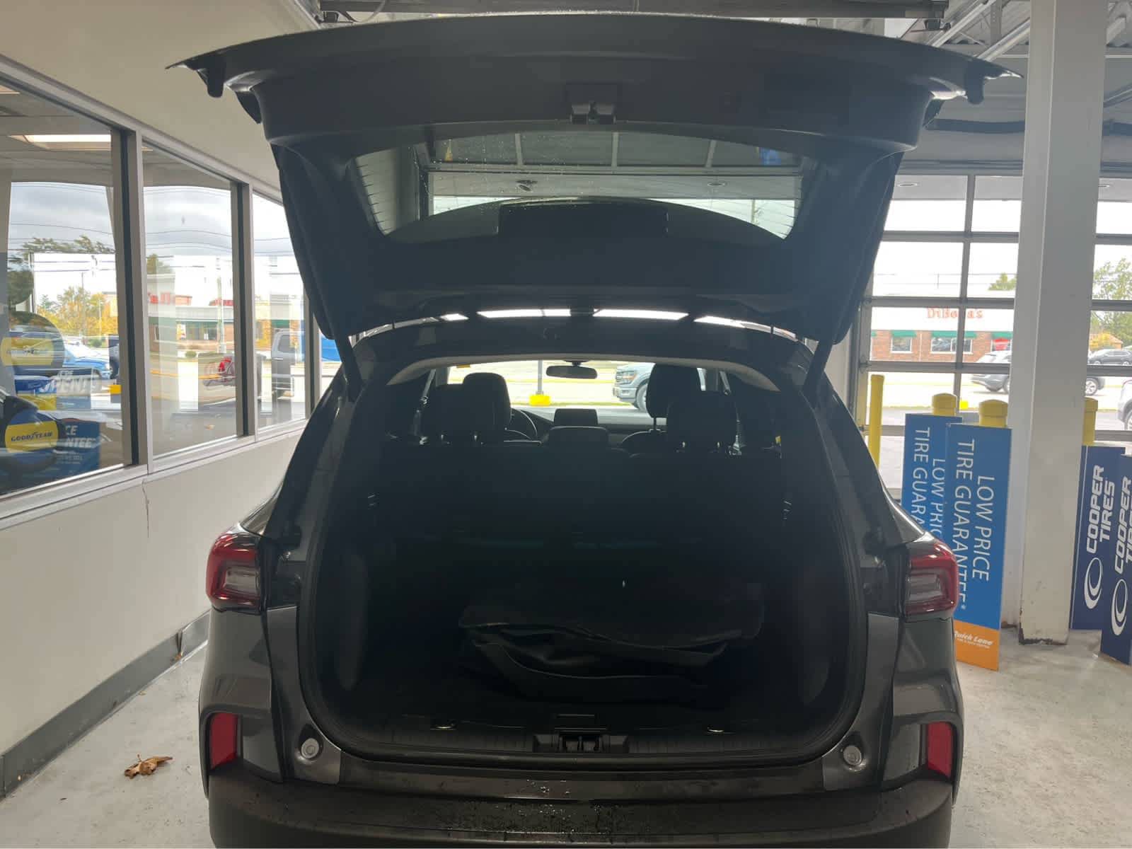 Used 2023 Ford Escape Active AWD/4WD image 4
