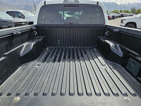 Used 2021 Toyota Tacoma TRD Sport w/ TRD Premium Sport Package AWD/4WD image 30