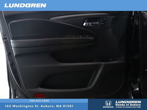 Used 2022 Honda Pilot Special Edition image 9