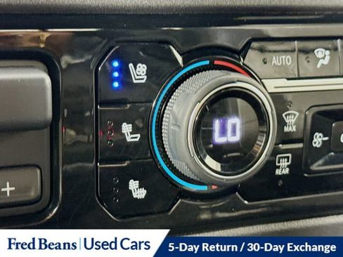 Used 2022 Chevrolet Silverado 1500 ZR2 w/ Technology Package AWD/4WD image 28