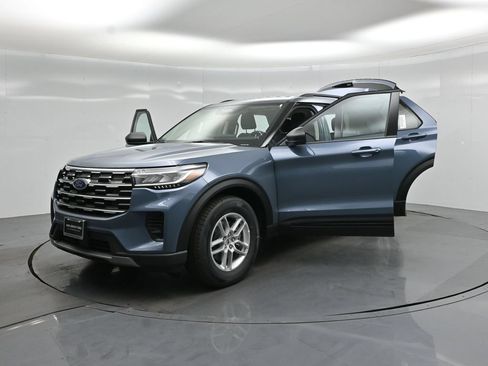 New 2026 Ford Explorer Active RWD image 28