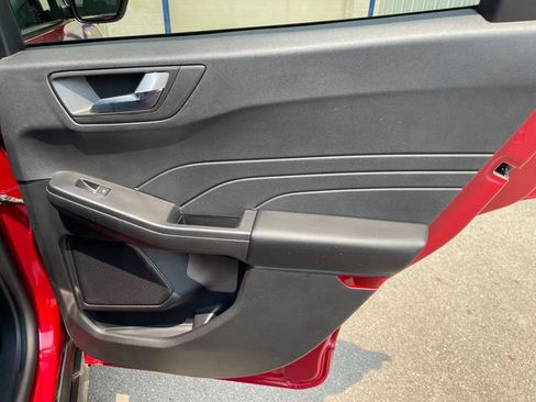 Used 2024 Ford Escape ST-Line w/ Tech Pack #1 FWD image 34